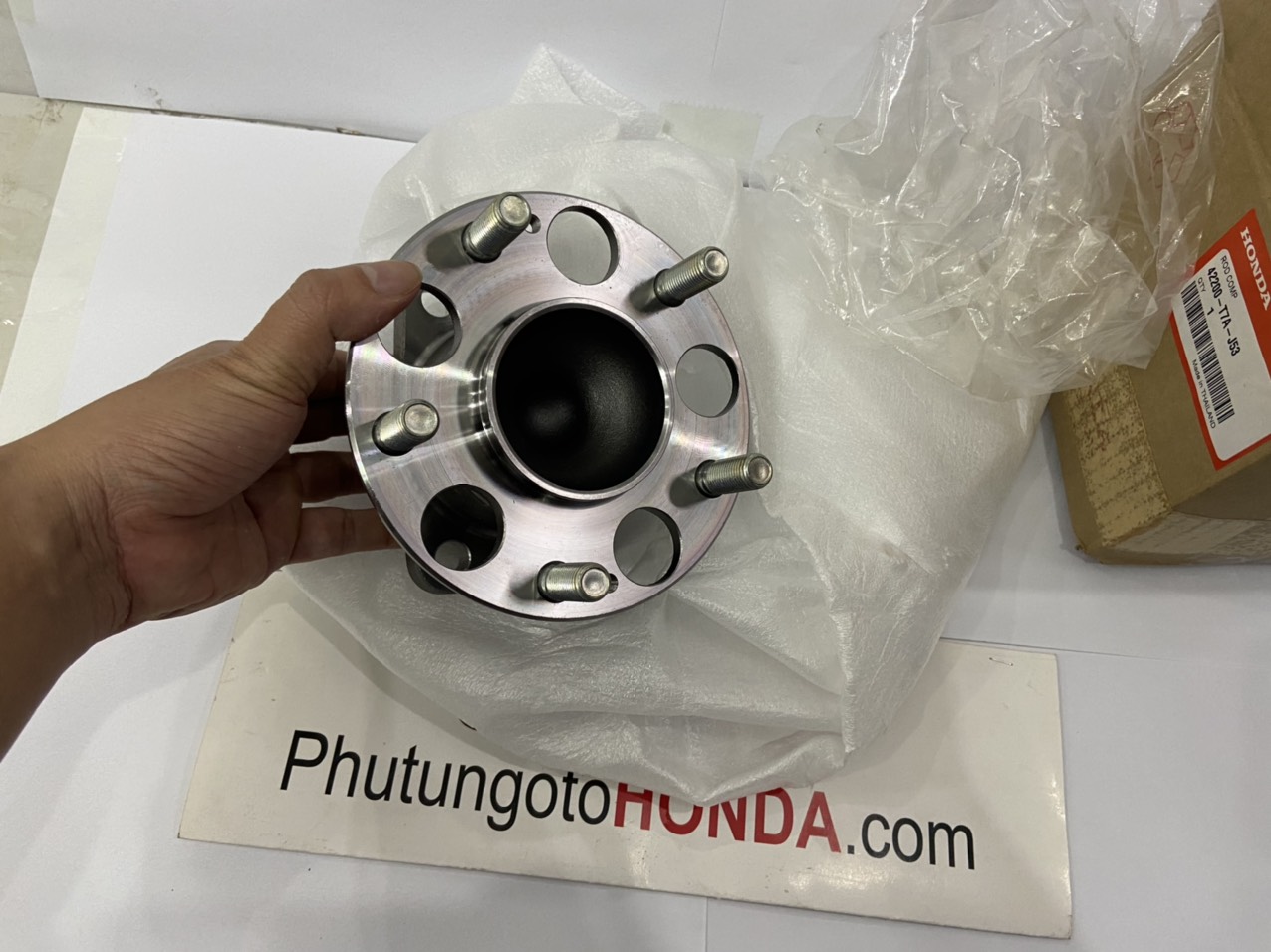 Moay ơ sau xe Honda HRV